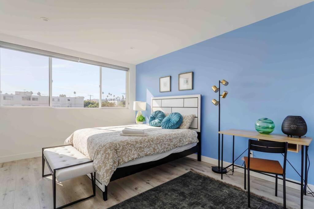 Stunning Hollywood Townhouse With Sunny Views Villa Los Angeles Kültér fotó