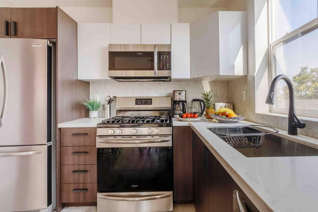 Stunning Hollywood Townhouse With Sunny Views Villa Los Angeles Kültér fotó