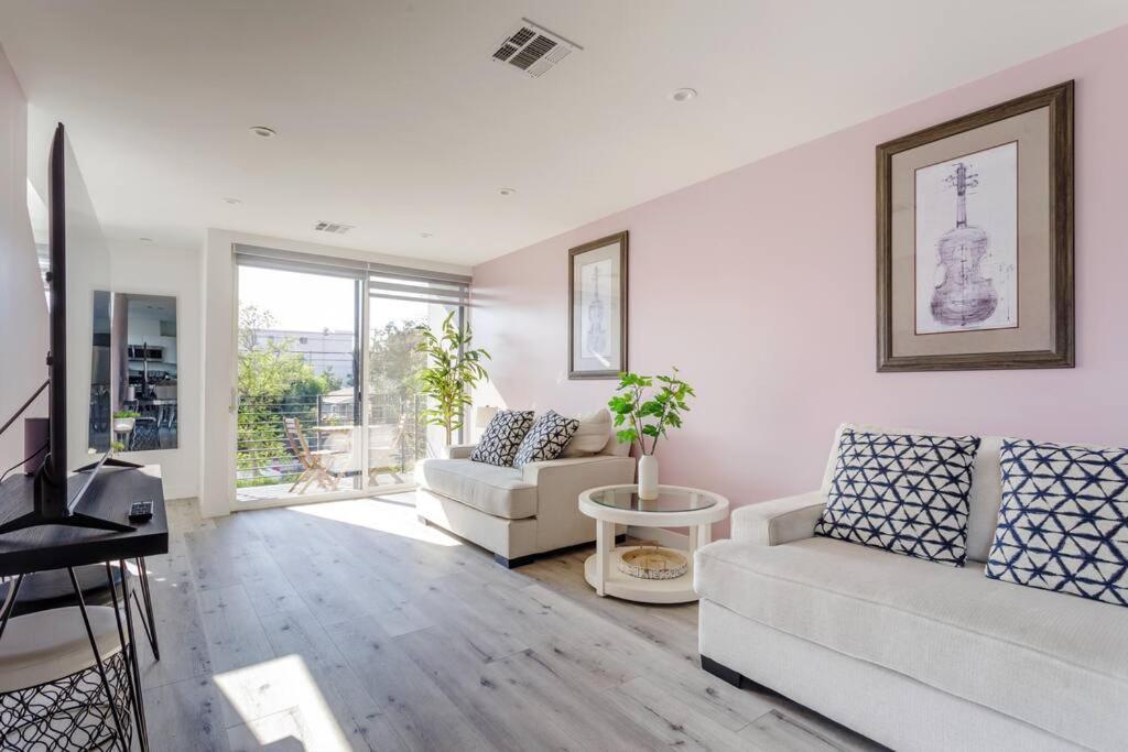 Stunning Hollywood Townhouse With Sunny Views Villa Los Angeles Kültér fotó